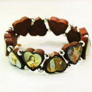 bracelet-en-bois-coeurs