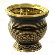 brule-encens-avec-la-grille